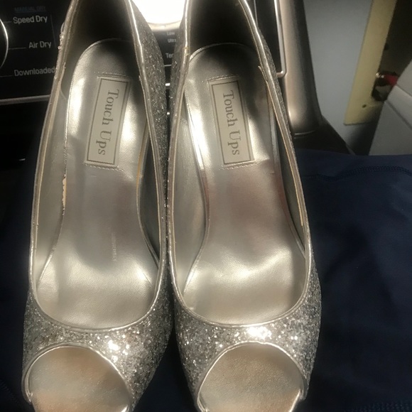 Shoes - Picture 6 of 6